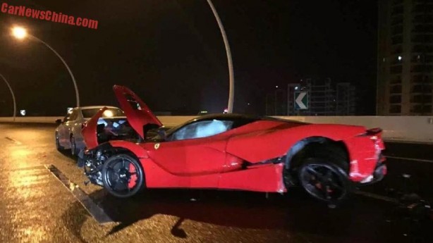 Ferrari LaFerrari crash-7