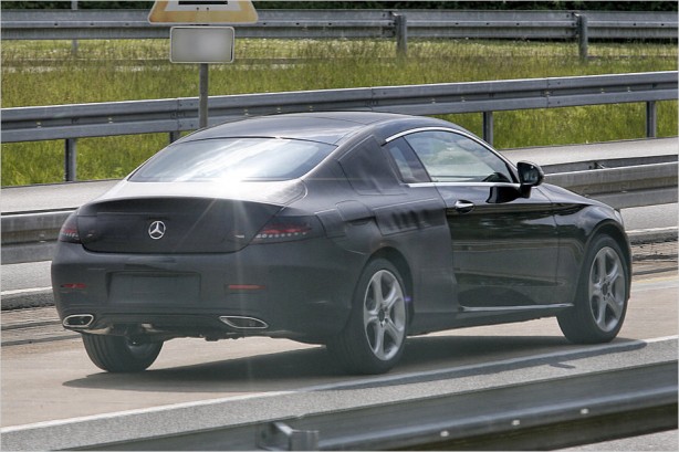 2016-mercedes-c-class-coupe-spied-rear