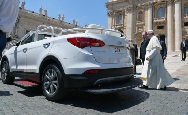 Hyundai Santa Fe Convertible Popemobile rear