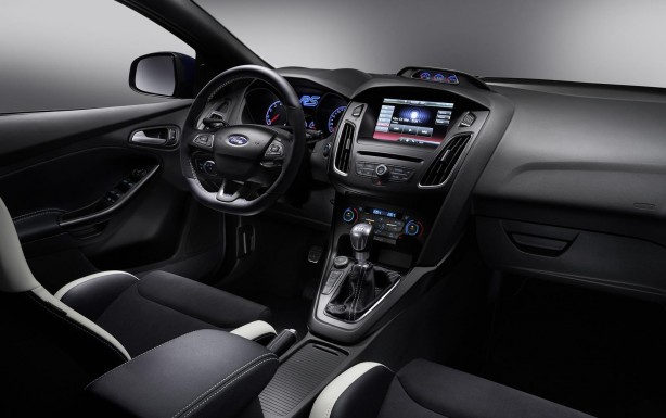 ford-focus-rs-interior