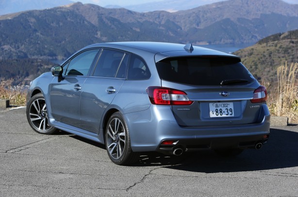 2015-Subaru-Levorg-rear-three-quarters