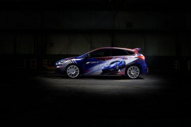 Forza Ford Focus RS side
