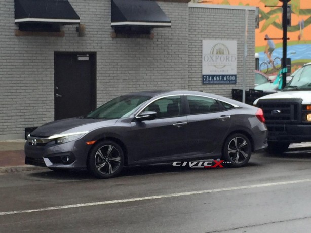 2016 Honda Civic Sedan spy photo front quarter