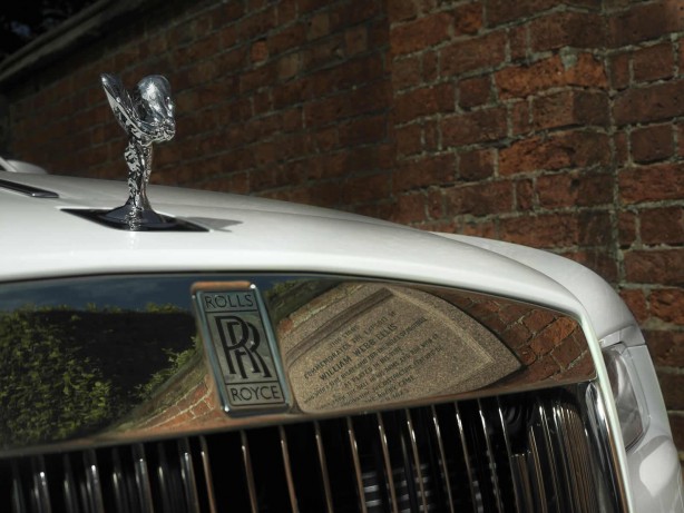 Rolls-Royce Wraith - History of Rugby Lady of Ecstasy