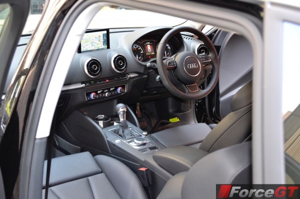 2015 Audi A3 e-tron Sportback interior