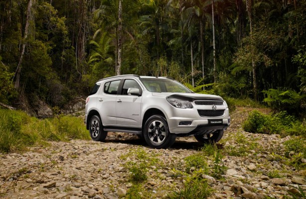 holden-car-news-new-line-of-active-lifestyle-tailored-vehicles-released-trax-active-traxactive-colorado-trailbazer-storm-woods-06
