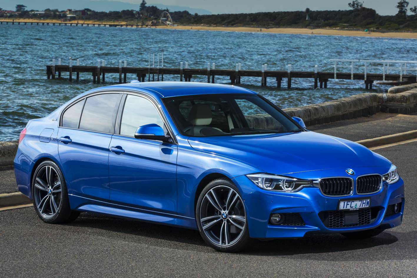 BMW 330e plug-in hybrid joins 3 Series range from $71,900 - ForceGT.com