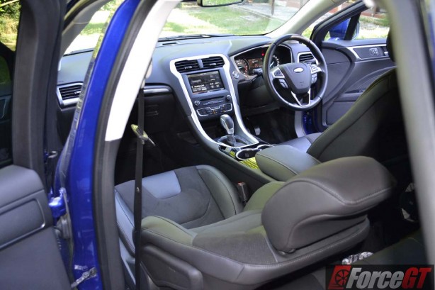 2016 ford mondeo trend wagon interior