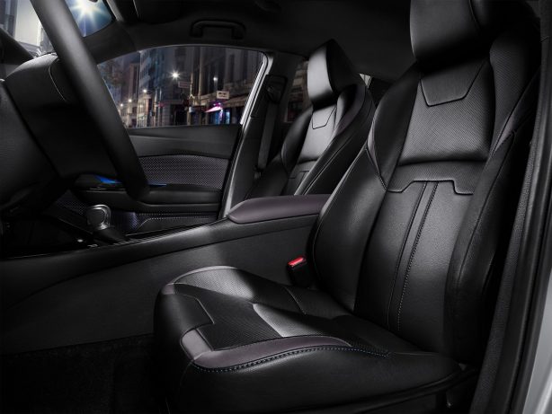 2016-toyota-c-hr-interior-front-seats
