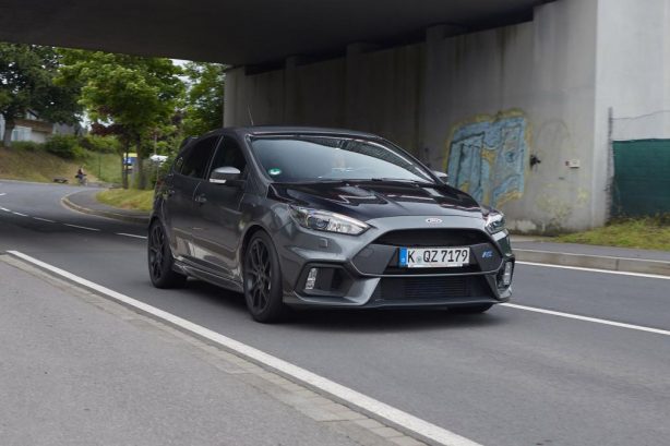 ford focus rs500 spy photo front quarter