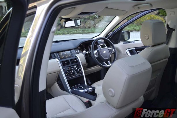 2016 Land Rover Discovery Sport interior
