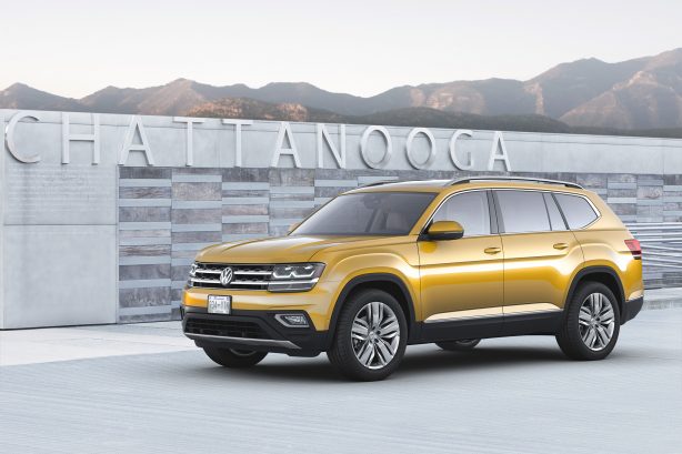 2017-volkswagen-atlas-seven-seat-suv-front-quarter4