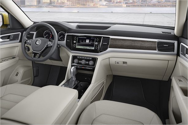 2017-volkswagen-atlas-seven-seat-suv-interior