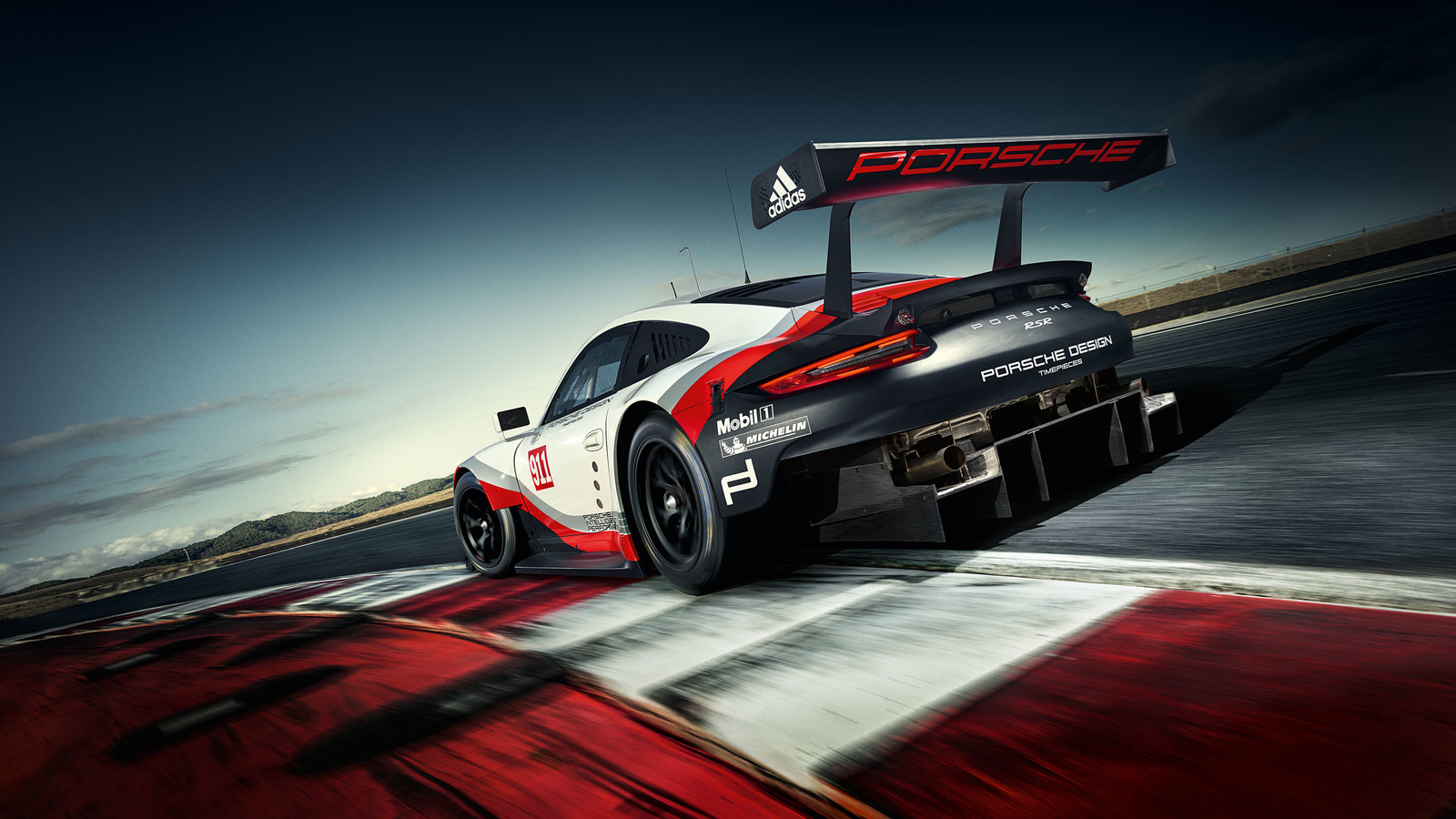 2017 Porsche 911 RSR racer adopts mid-engined layout - ForceGT.com
