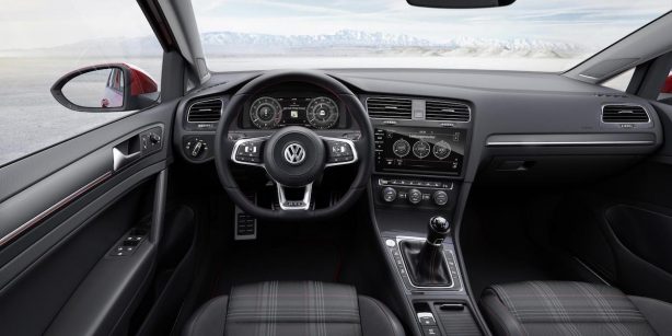 2017-volkswagen-golf-facelift-interior