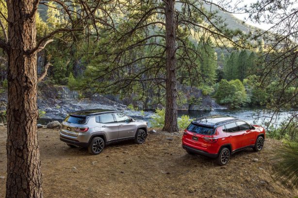 gallery-2017-jeep-compass-trailhawk-group