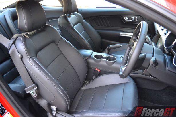 2017-ford-mustang-gt-coupe-sport-seats