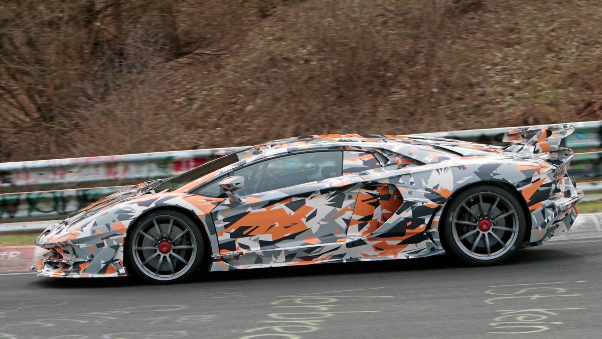 Spied: Lamborghini Aventador SV Jota chasing for ...