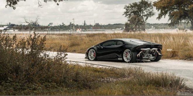 Lamborghini Huracan looses rear bumper for twin-turbo conversion ...